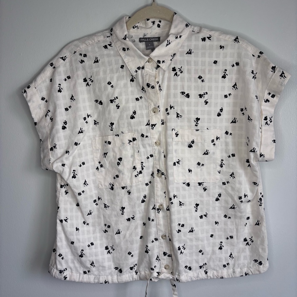 Falls Creek White Short Sleeve Button-Up Top with Black Floral Print